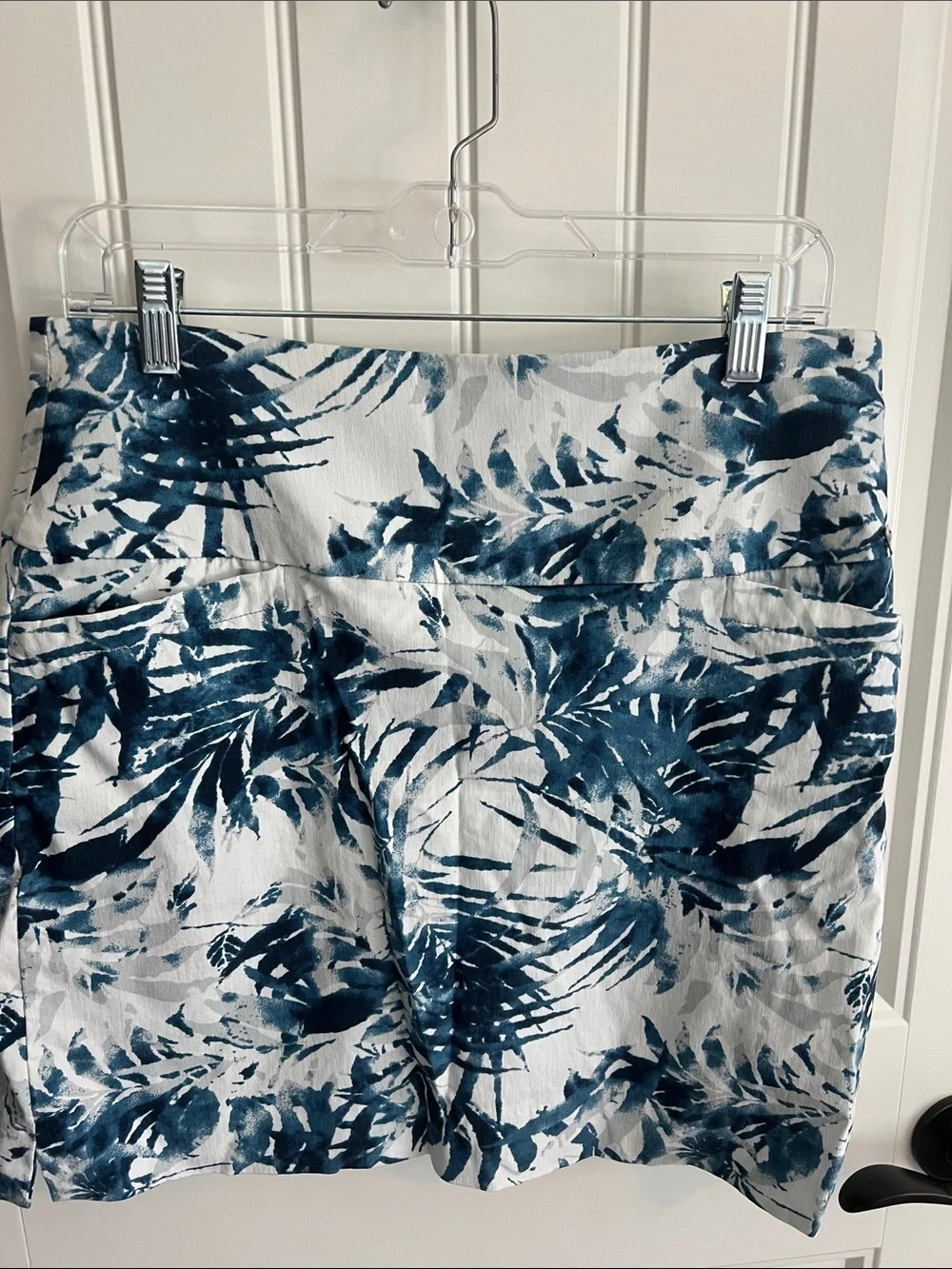 Women’s Blue Leaf Print Skort - Casual Summer Style